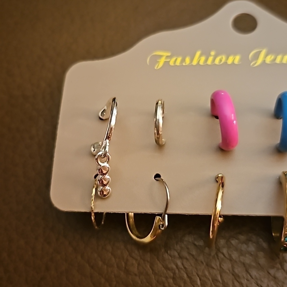 Vintage Assorted Single Huggie Hoop Earrings - Picture 2 of 4